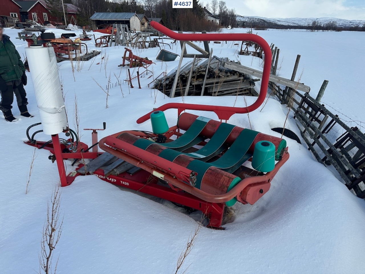 2004 Taarup 7420 Round bale wrapper - Техника для сенозаготовки: фото 2 2004 Taarup 7420 Round bale wrapper - Техника для сенозаготовки: фото 2