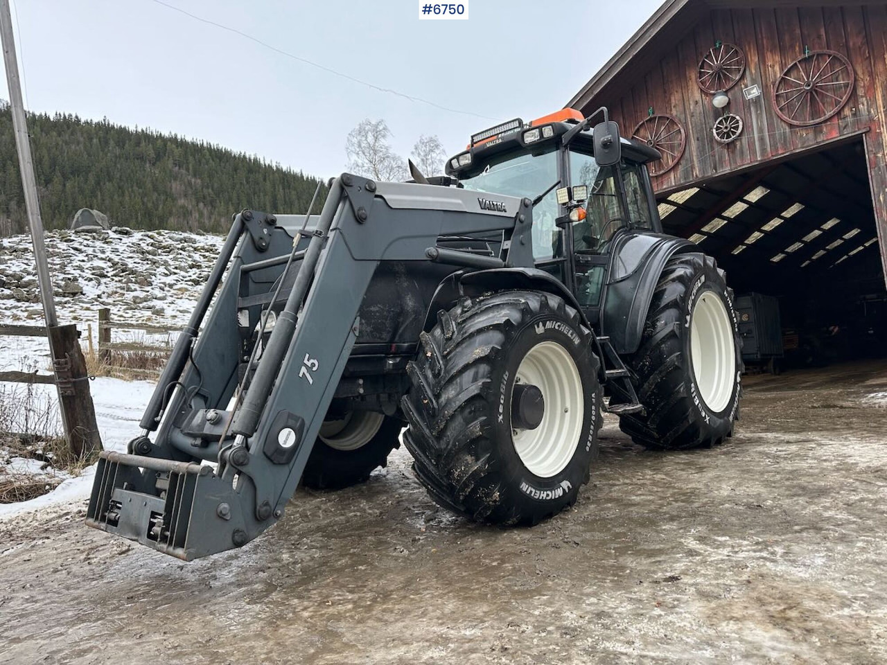 2006 Valtra T190 4x4 w/ Front loader and new gearbox! SEE VIDEO. - Трактор: фото 5 2006 Valtra T190 4x4 w/ Front loader and new gearbox! SEE VIDEO. - Трактор: фото 5