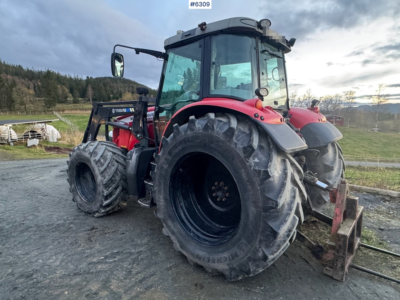 2007 Massey Ferguson 6465 Dyna 6 w/ front loader with 3rd function! - Трактор: фото 3 2007 Massey Ferguson 6465 Dyna 6 w/ front loader with 3rd function! - Трактор: фото 3