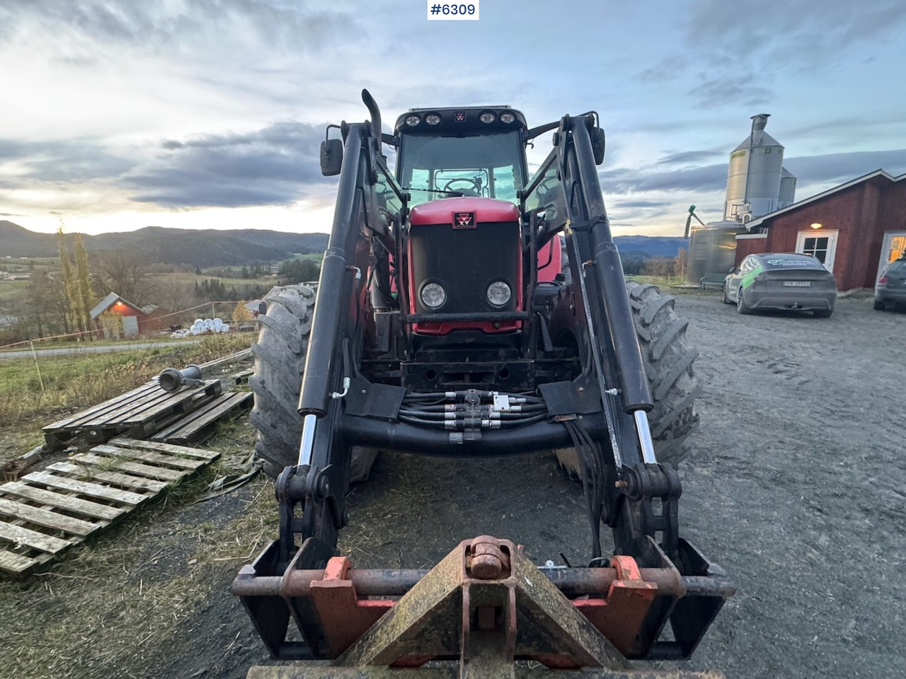 Трактор 2007 Massey Ferguson 6465 Dyna 6 w/ front loader with 3rd function!: фото 9