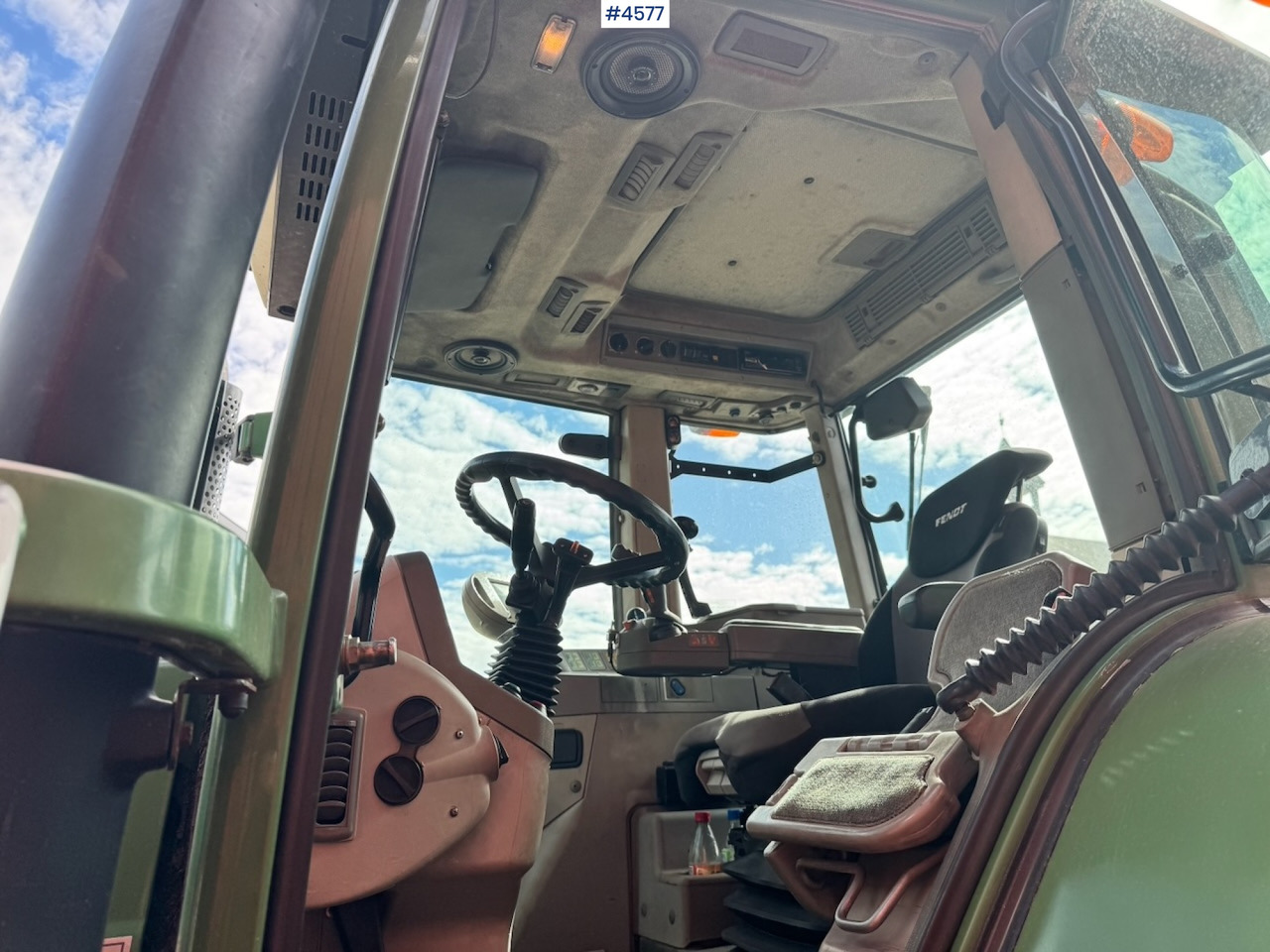 Трактор 2009 Fendt 415 Vario 4x4 w/ Front hydraulics and Front loader.: фото 22