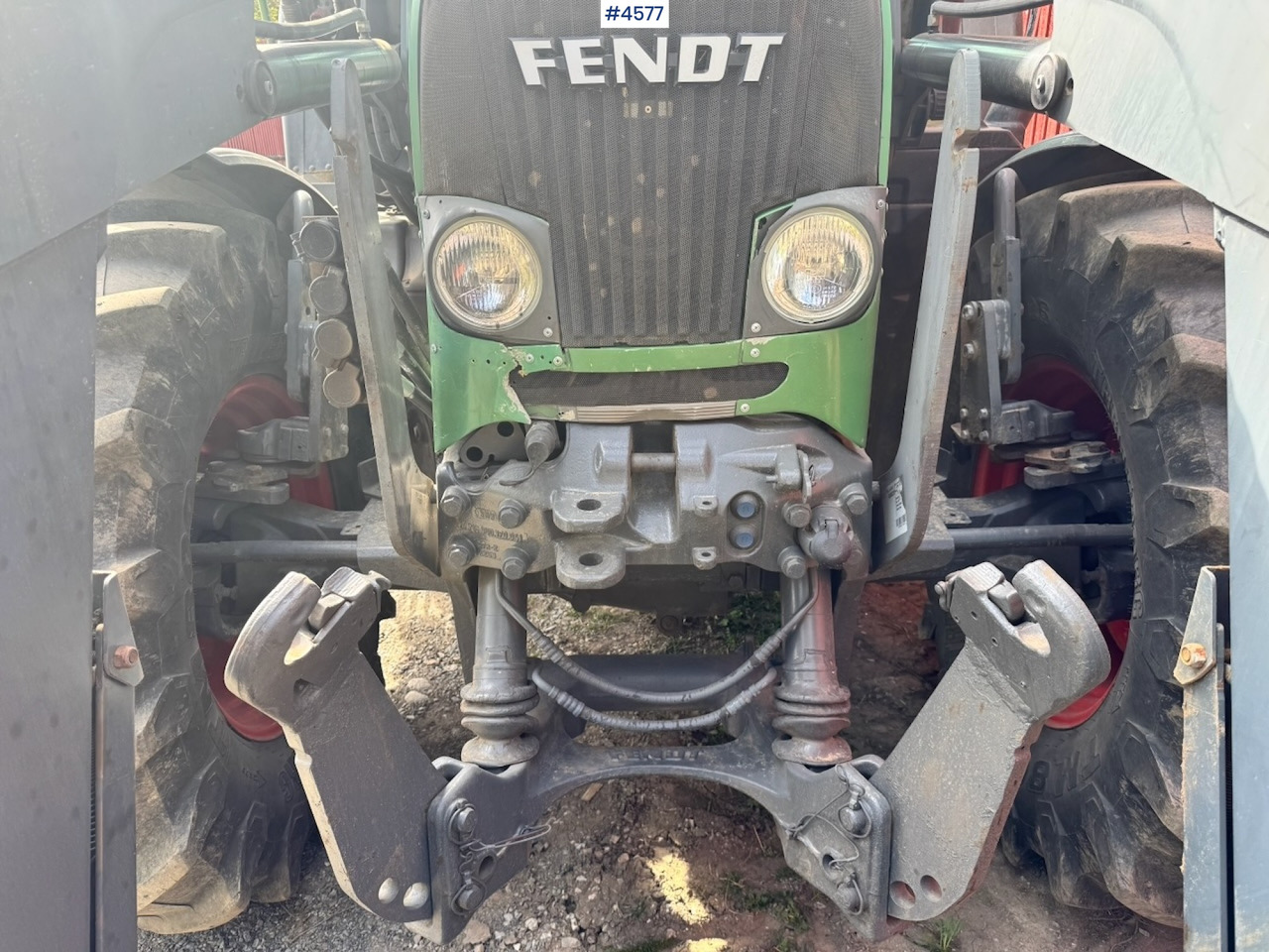 Трактор 2009 Fendt 415 Vario 4x4 w/ Front hydraulics and Front loader.: фото 21
