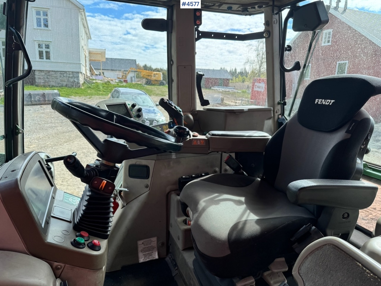Трактор 2009 Fendt 415 Vario 4x4 w/ Front hydraulics and Front loader.: фото 23