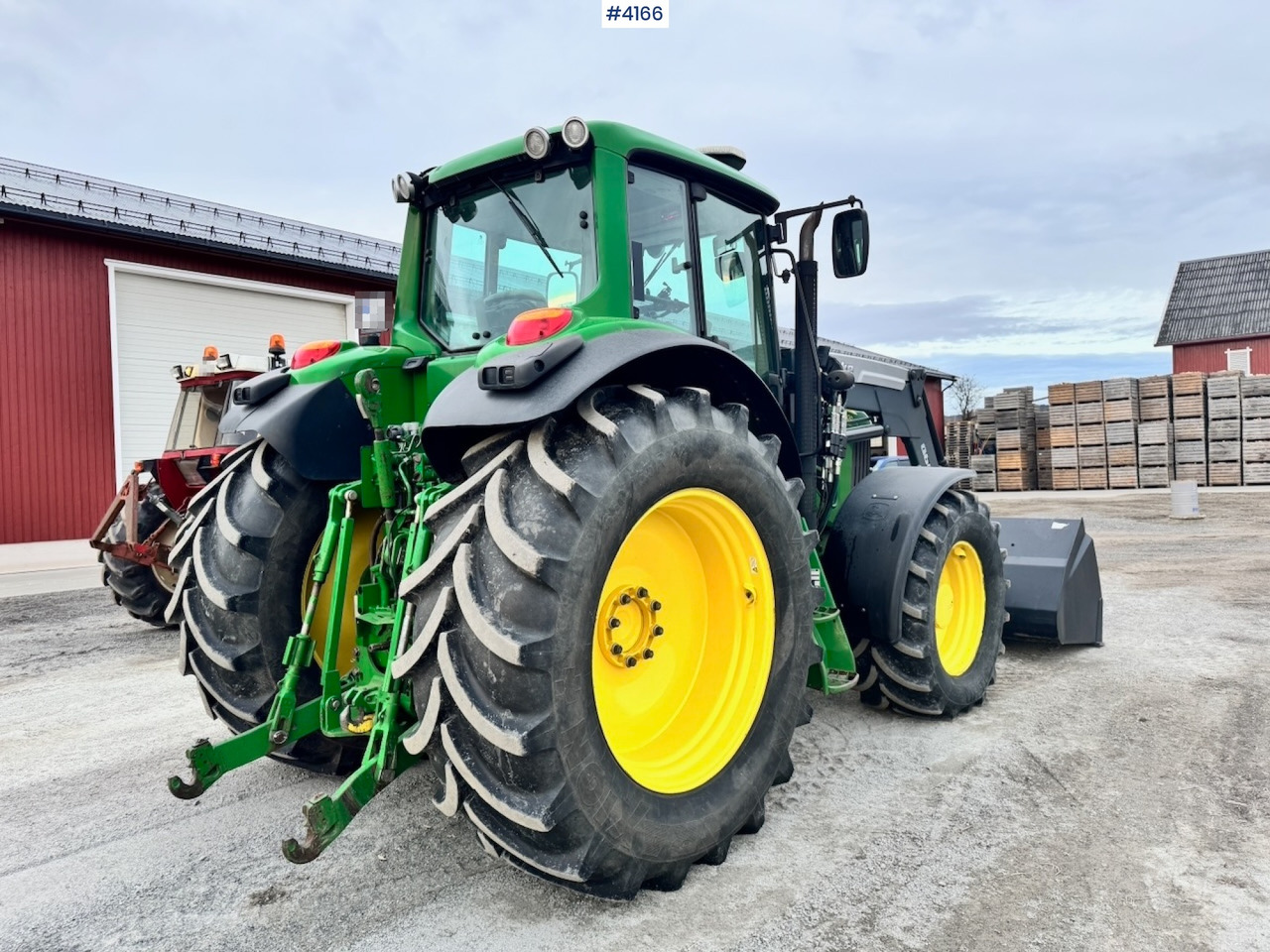 2010 John Deere 7430 w/ Front loader and GPS. 3760 hours! - Трактор: фото 5 2010 John Deere 7430 w/ Front loader and GPS. 3760 hours! - Трактор: фото 5