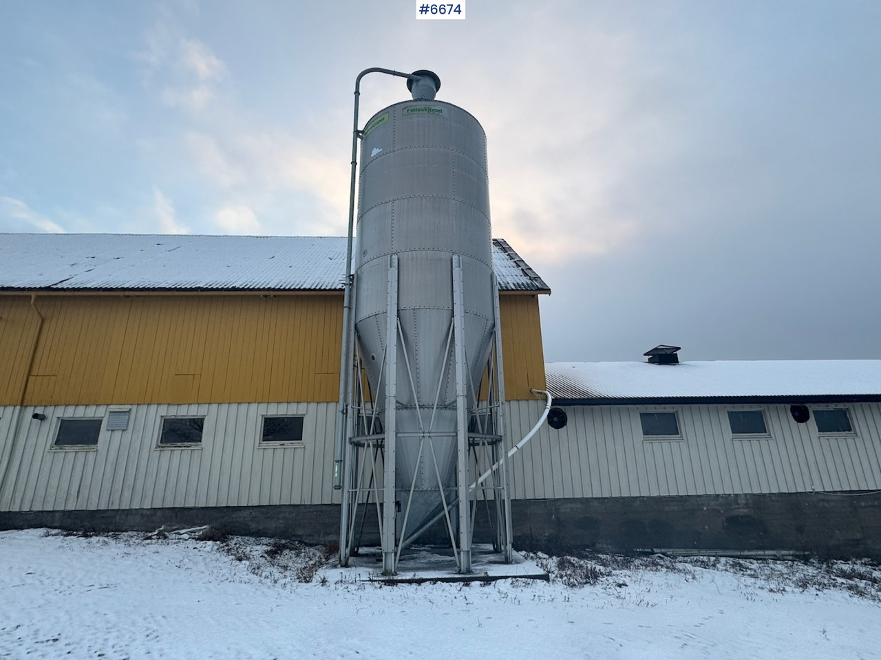 2010 Mafa Outdoor silo w/ level switch and inlet screw - Инвентарь для животноводства: фото 2 2010 Mafa Outdoor silo w/ level switch and inlet screw - Инвентарь для животноводства: фото 2