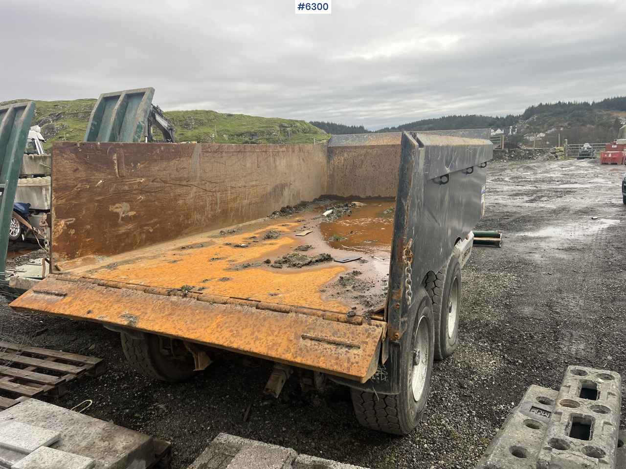 2012 Chieftain 20 ton 2 axle dump trailer - Сельскохозяйственный прицеп-самосвал: фото 5 2012 Chieftain 20 ton 2 axle dump trailer - Сельскохозяйственный прицеп-самосвал: фото 5
