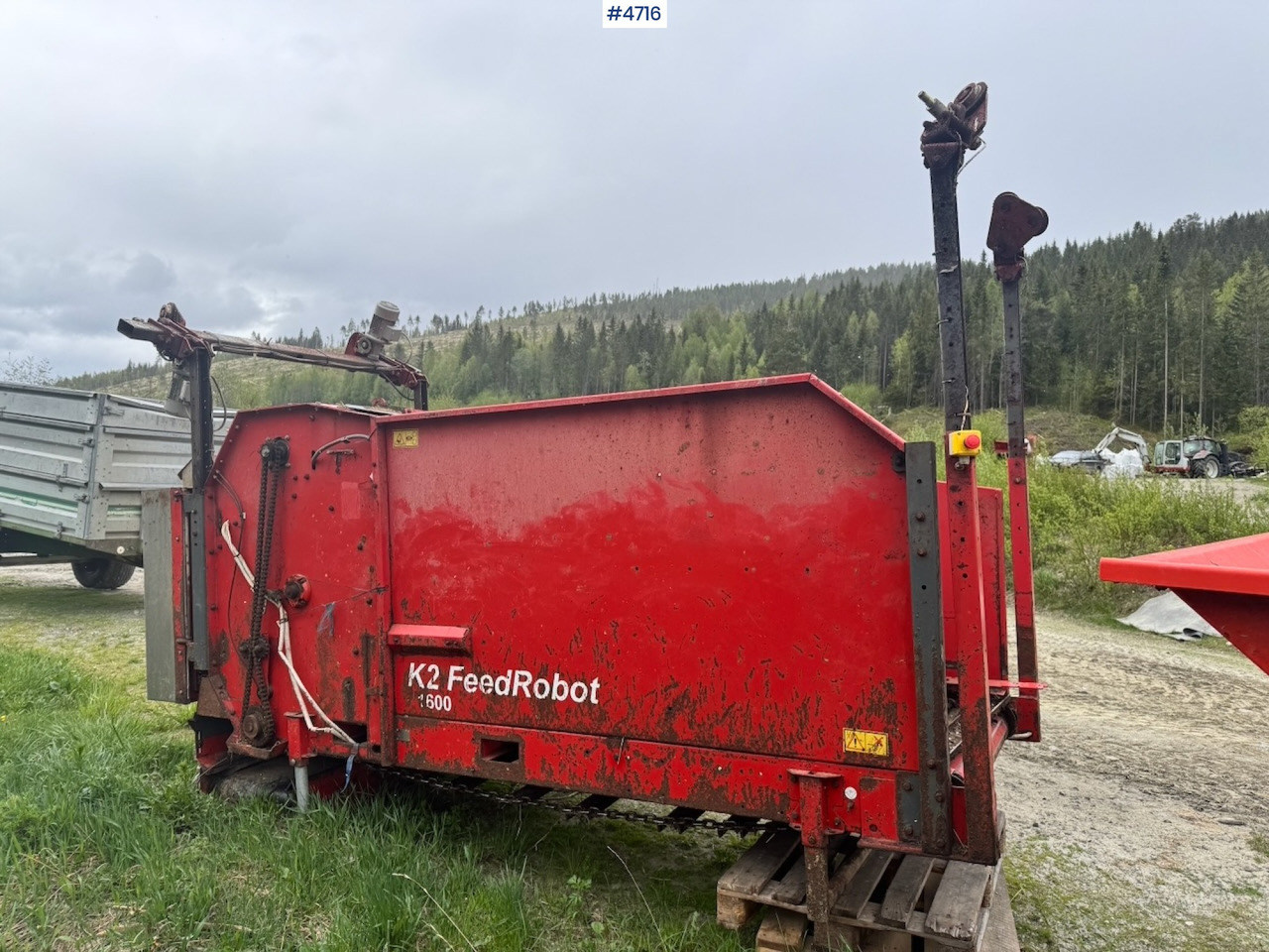 2012 TKS R2 feed table, 2007 TKS R1 feed table, TKS 1600 combination cutter - Техника для сенозаготовки: фото 3 2012 TKS R2 feed table, 2007 TKS R1 feed table, TKS 1600 combination cutter - Техника для сенозаготовки: фото 3