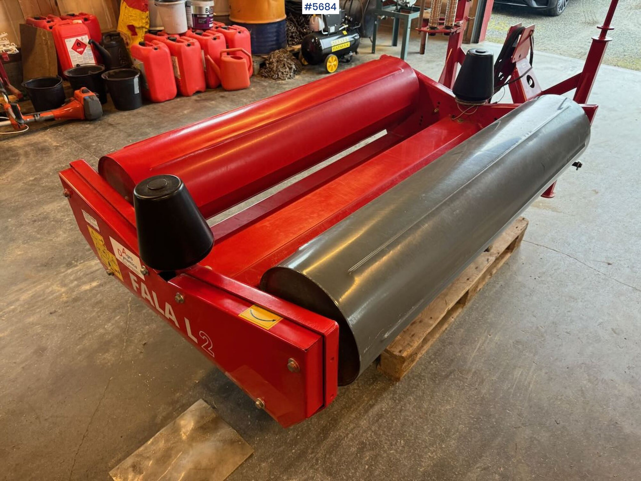 2014 Unia Famarol Fala L2 - Техника для сенозаготовки: фото 5 2014 Unia Famarol Fala L2 - Техника для сенозаготовки: фото 5