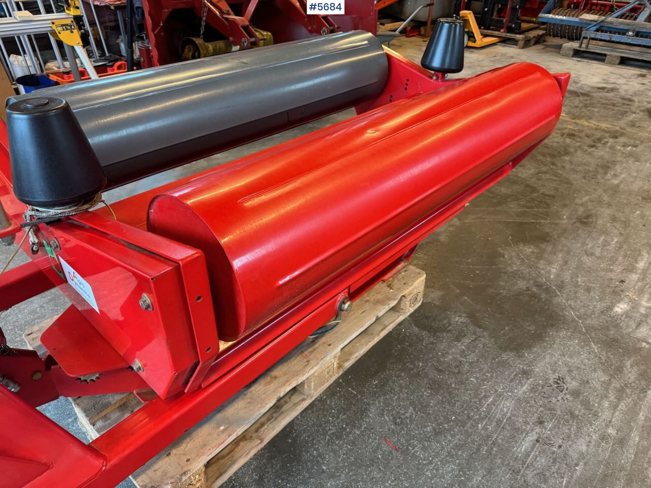 2014 Unia Famarol Fala L2 - Техника для сенозаготовки: фото 4 2014 Unia Famarol Fala L2 - Техника для сенозаготовки: фото 4