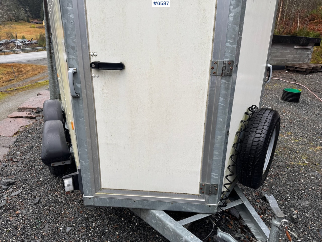 2015 For Williams BV 105G 6 Closet hanger - Прицеп для легкового автомобиля: фото 3 2015 For Williams BV 105G 6 Closet hanger - Прицеп для легкового автомобиля: фото 3