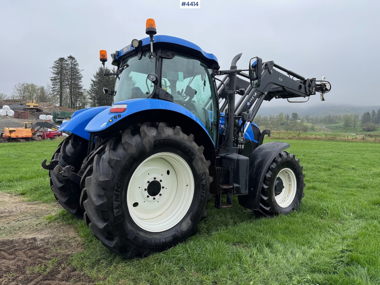 2015 New Holland T7.185 Auto Command w/Front Loader - Трактор: фото 4 2015 New Holland T7.185 Auto Command w/Front Loader - Трактор: фото 4