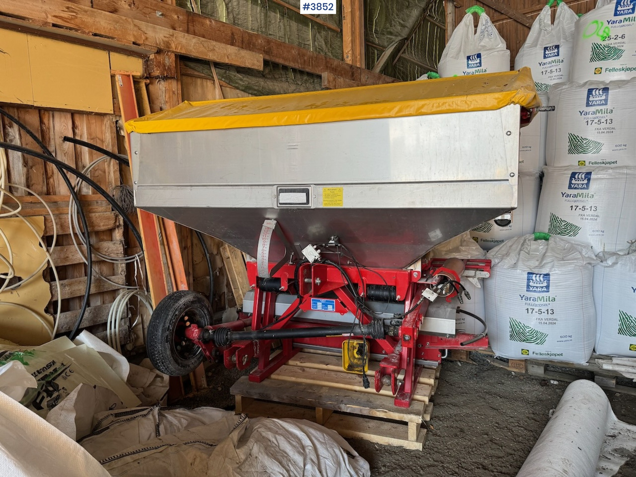 2016 Bredal F2RF fertilizer spreader - Разбрасыватель удобрений: фото 1 2016 Bredal F2RF fertilizer spreader - Разбрасыватель удобрений: фото 1