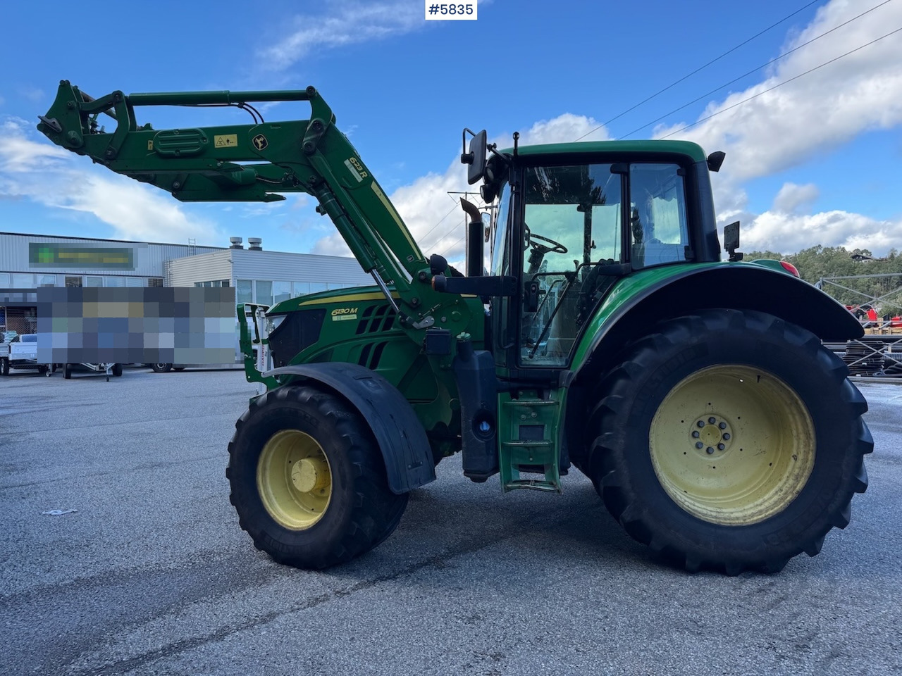2016 John Deere 6130M w/ front loader. - Трактор: фото 1 2016 John Deere 6130M w/ front loader. - Трактор: фото 1