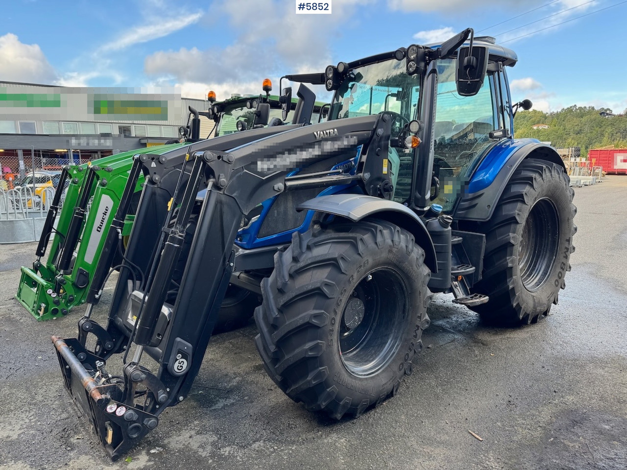 2022 Valtra N175 w/ front loader. - Трактор: фото 1 2022 Valtra N175 w/ front loader. - Трактор: фото 1