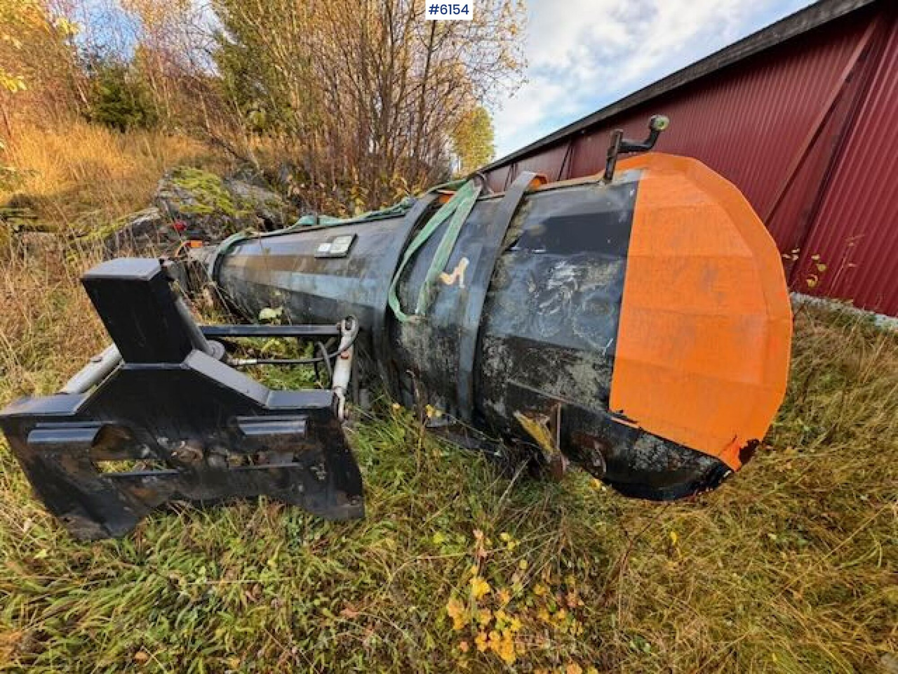 Коммунальная/ Специальная техника 1993 Øveråsen D-2285B diagonal snow plow: фото 13 Коммунальная/ Специальная техника 1993 Øveråsen D-2285B diagonal snow plow: фото 13