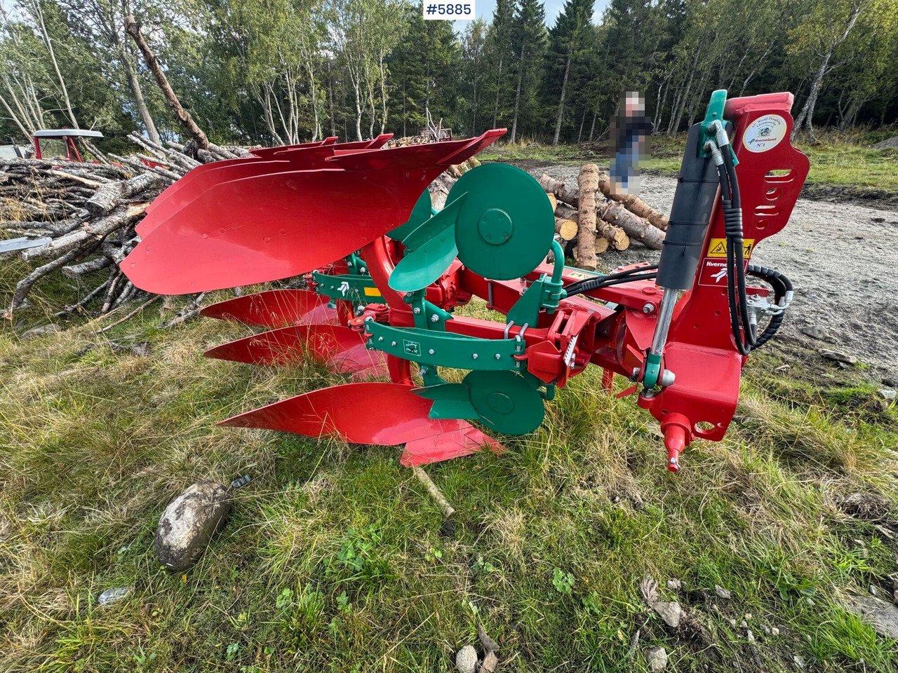Kverneland 150S reversible plough, 3-furrow, year 2022. Never used – like new! - Техника для обработки почвы: фото 3 Kverneland 150S reversible plough, 3-furrow, year 2022. Never used – like new! - Техника для обработки почвы: фото 3