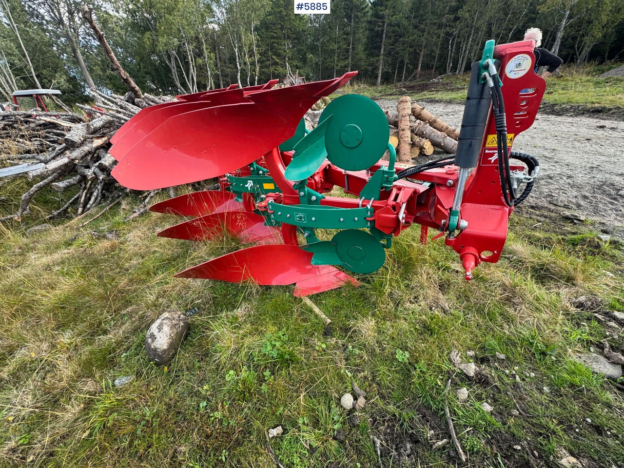 Kverneland 150S reversible plough, 3-furrow, year 2022. Never used – like new! - Техника для обработки почвы: фото 4 Kverneland 150S reversible plough, 3-furrow, year 2022. Never used – like new! - Техника для обработки почвы: фото 4