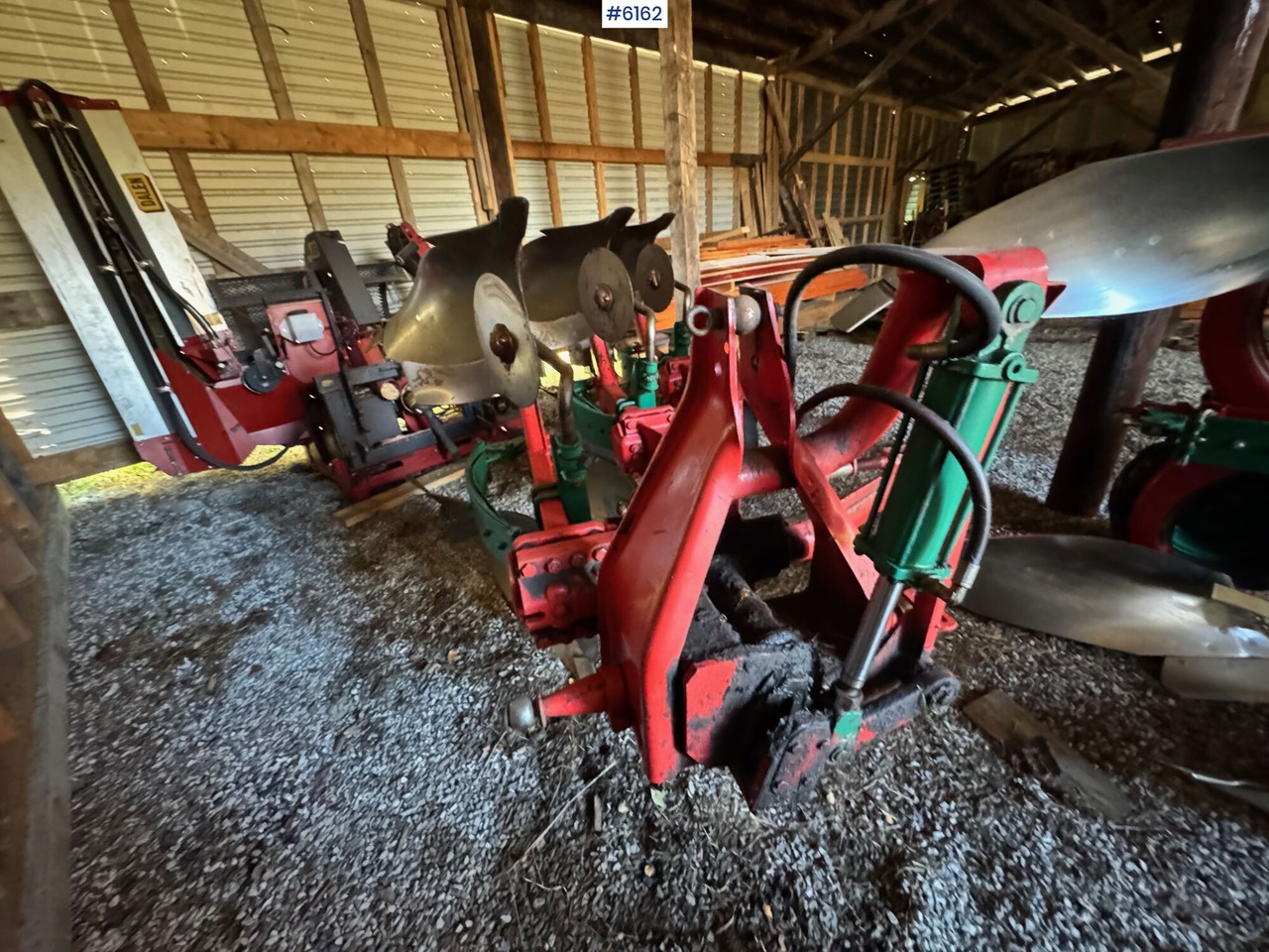 Kverneland 3-furrow reversible plough - Техника для обработки почвы: фото 2 Kverneland 3-furrow reversible plough - Техника для обработки почвы: фото 2