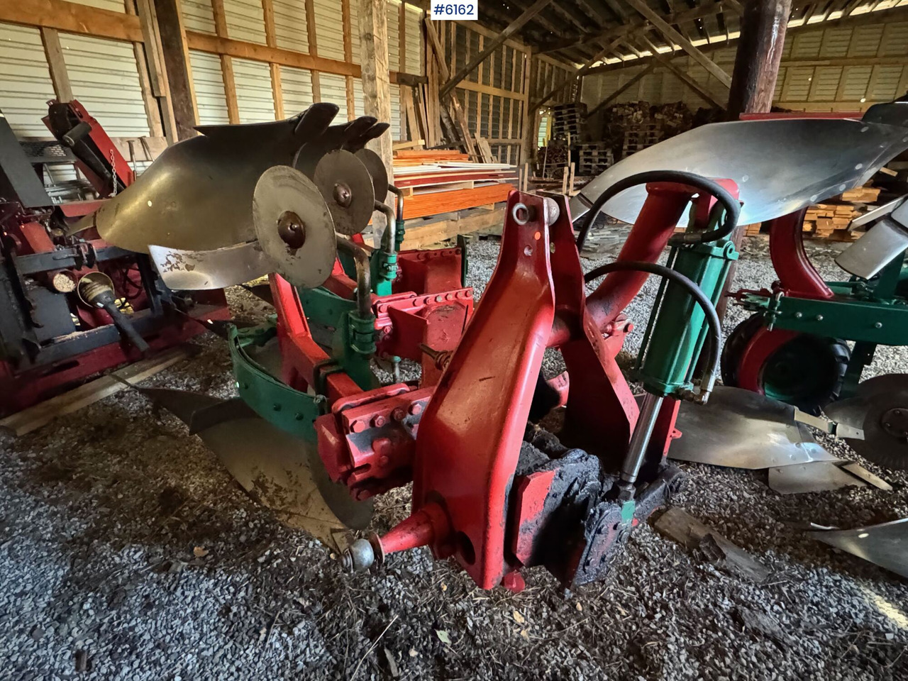 Kverneland 3-furrow reversible plough - Техника для обработки почвы: фото 3 Kverneland 3-furrow reversible plough - Техника для обработки почвы: фото 3