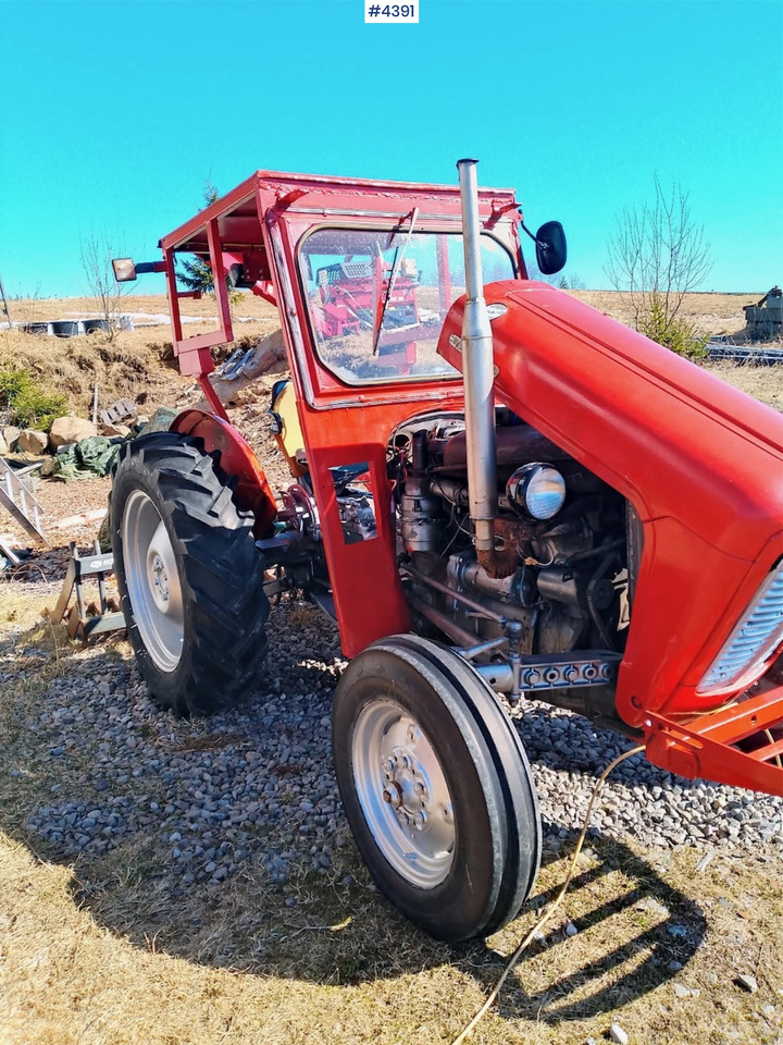 Massey Ferguson 35 - Трактор: фото 1 Massey Ferguson 35 - Трактор: фото 1