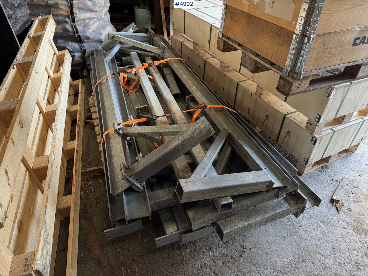 Stands, rails, and trolleys for TKS Apetitt feed wagon. - Инвентарь для животноводства: фото 4 Stands, rails, and trolleys for TKS Apetitt feed wagon. - Инвентарь для животноводства: фото 4