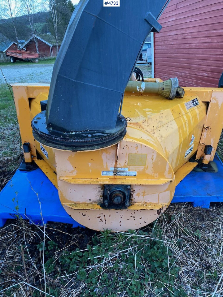 Westbjørn 2250 V-fres - Роторный снегоочиститель для Коммунальной и специальной техники: фото 3 Westbjørn 2250 V-fres - Роторный снегоочиститель для Коммунальной и специальной техники: фото 3