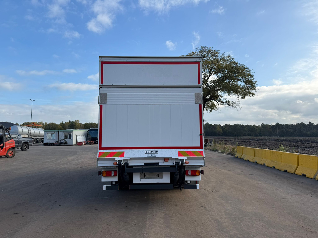 Mercedes Atego 1224 - Грузовик с закрытым кузовом: фото 5 Mercedes Atego 1224 - Грузовик с закрытым кузовом: фото 5