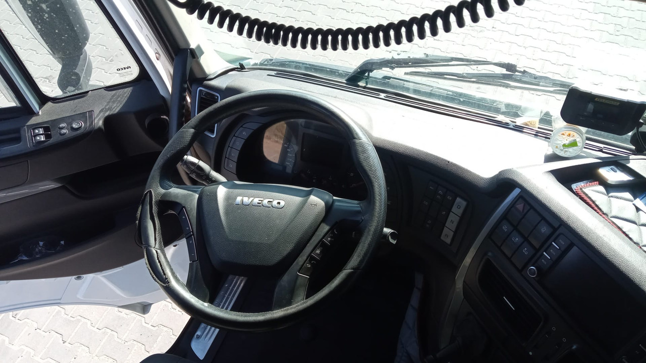 Iveco Stralis 510 AS440STX/P 6X2 2018 Salon Polska в лизинг Iveco Stralis 510 AS440STX/P 6X2 2018 Salon Polska: фото 18