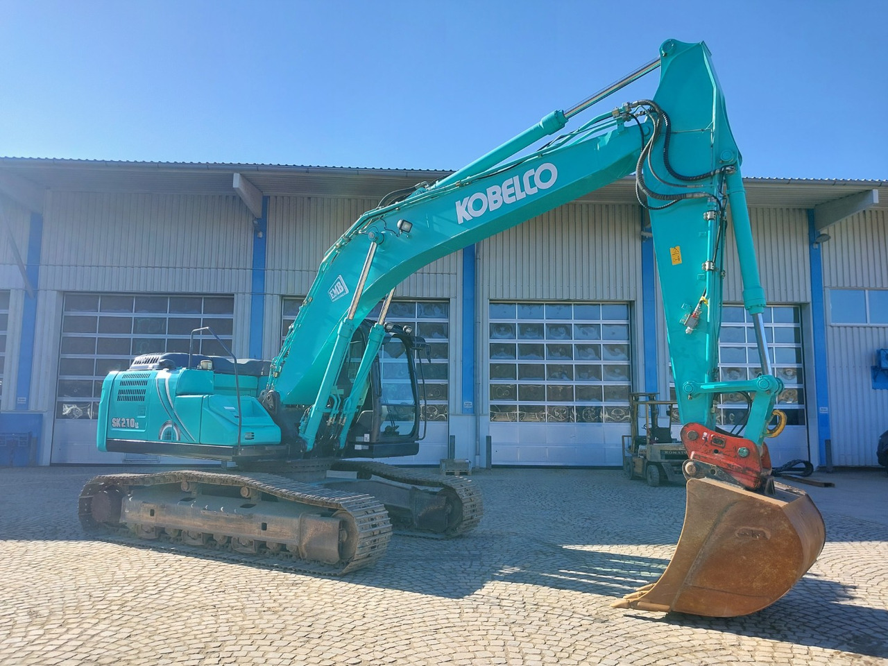 Kobelco SK210LC-10 - Гусеничный экскаватор: фото 4 Kobelco SK210LC-10 - Гусеничный экскаватор: фото 4