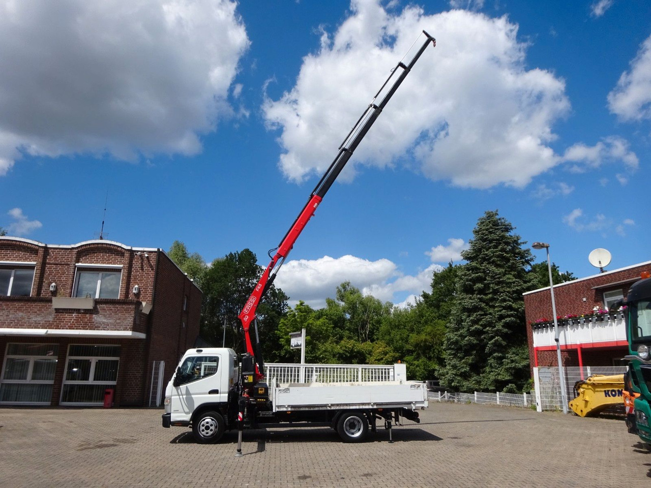 FUSO Canter 7C15 mit FASSI F65A Kran - Малотоннажный бортовой грузовик: фото 3 FUSO Canter 7C15 mit FASSI F65A Kran - Малотоннажный бортовой грузовик: фото 3