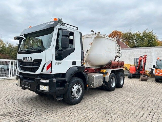 Iveco 410 TRAKKER Wechselsystem Kipper + Asphaltmulde - Портальный бункеровоз: фото 2 Iveco 410 TRAKKER Wechselsystem Kipper + Asphaltmulde - Портальный бункеровоз: фото 2