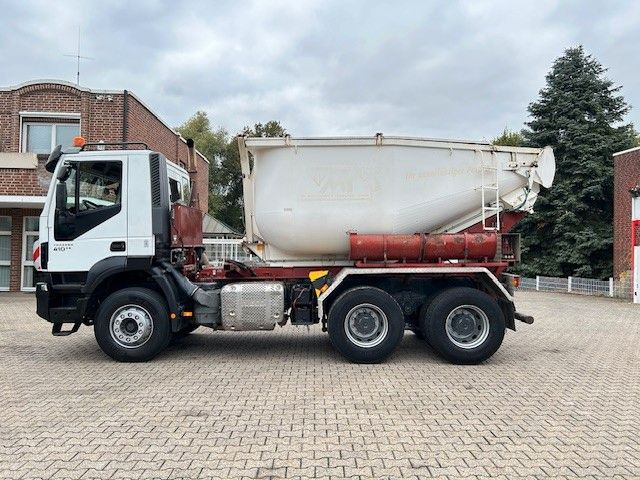 Iveco 410 TRAKKER Wechselsystem Kipper + Asphaltmulde - Портальный бункеровоз: фото 3 Iveco 410 TRAKKER Wechselsystem Kipper + Asphaltmulde - Портальный бункеровоз: фото 3