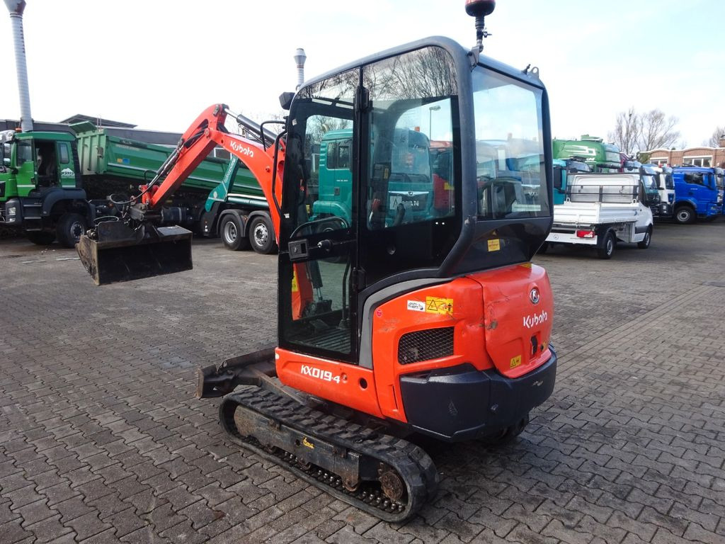 Kubota Minibagger KX019-4 - Мини-экскаватор: фото 3 Kubota Minibagger KX019-4 - Мини-экскаватор: фото 3