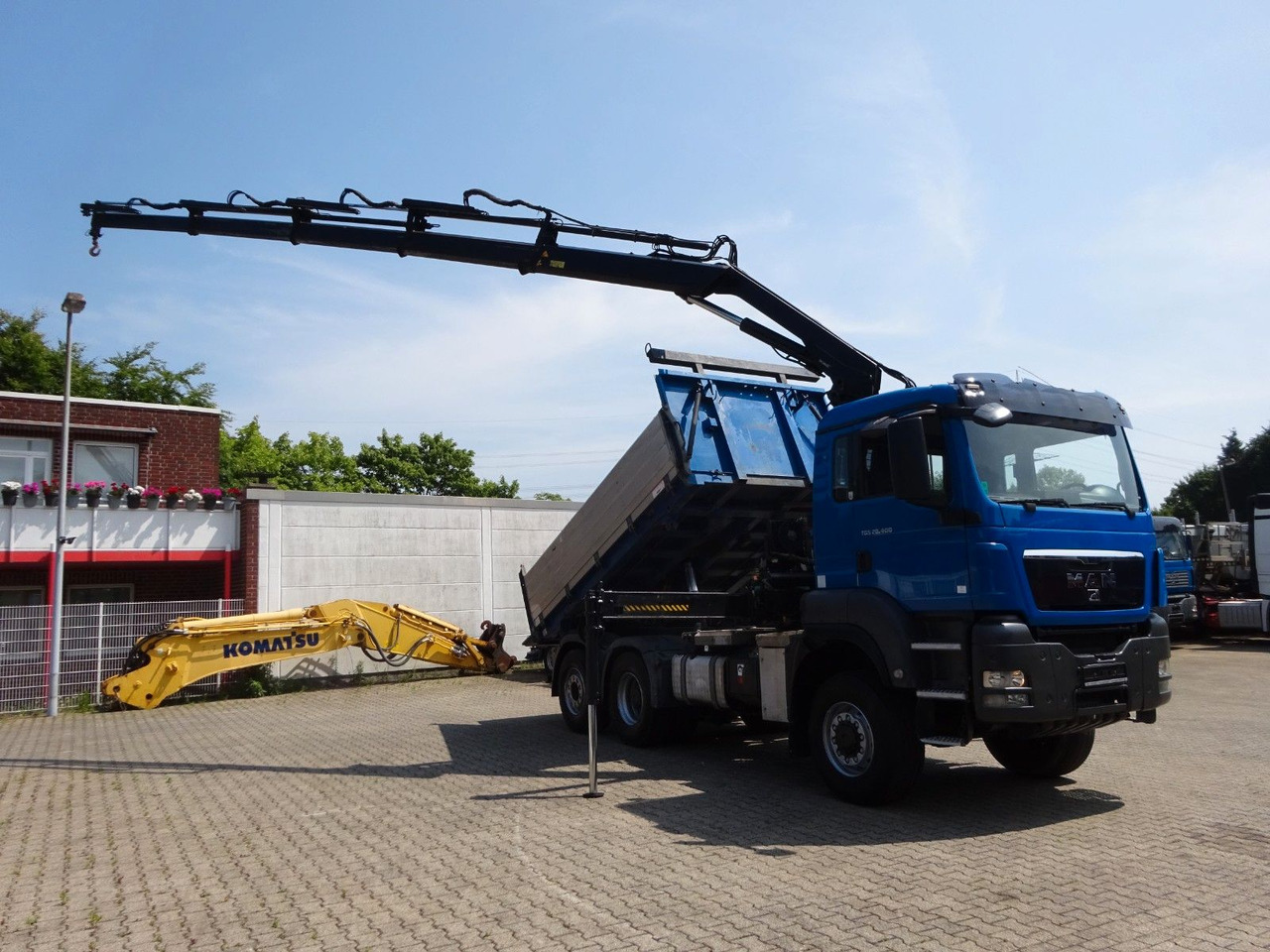MAN 28.400 TGS 3Skipper+HIAB 166 E-4 HIPRPO 6x4-4 - Самосвал, Автоманипулятор: фото 4 MAN 28.400 TGS 3Skipper+HIAB 166 E-4 HIPRPO 6x4-4 - Самосвал, Автоманипулятор: фото 4