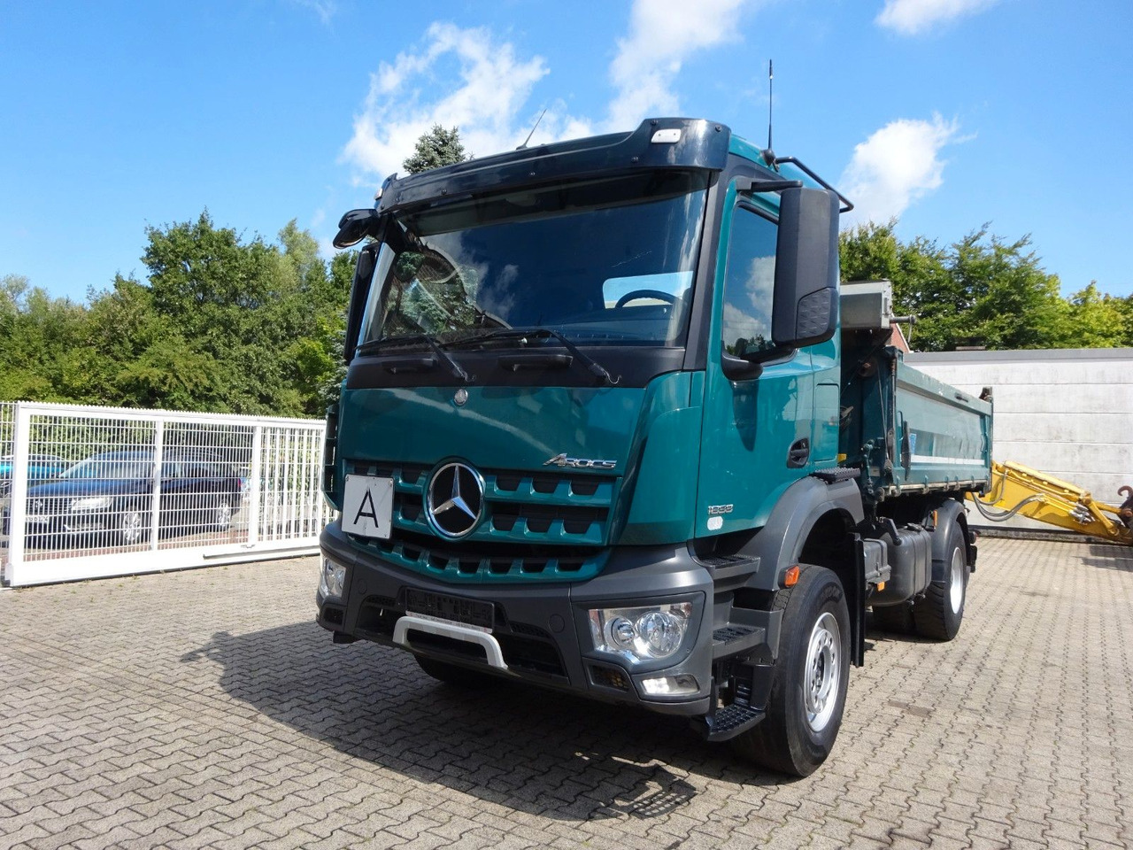 Mercedes-Benz 1833 Actros MEILLER 3Skipper 4x2 - Самосвал: фото 3 Mercedes-Benz 1833 Actros MEILLER 3Skipper 4x2 - Самосвал: фото 3