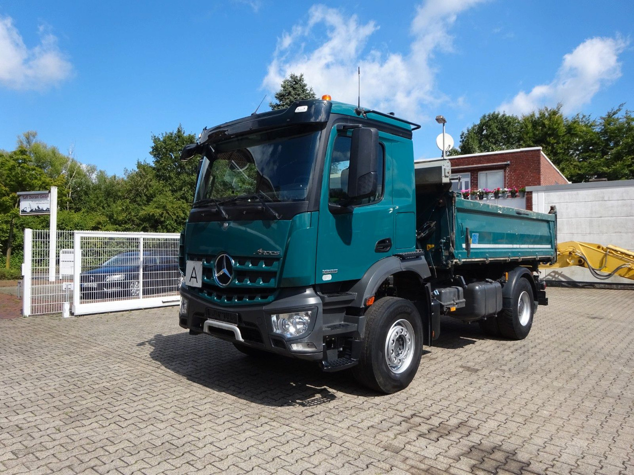Mercedes-Benz 1833 Actros MEILLER 3Skipper 4x2 - Самосвал: фото 4 Mercedes-Benz 1833 Actros MEILLER 3Skipper 4x2 - Самосвал: фото 4