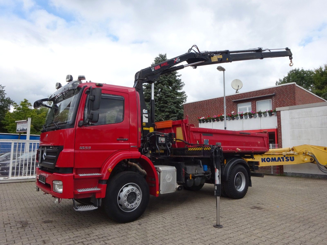 Mercedes-Benz 1833 Axor Meiller 3Skipper +HIAB 111 HIDUO +Funk - Самосвал, Автоманипулятор: фото 4 Mercedes-Benz 1833 Axor Meiller 3Skipper +HIAB 111 HIDUO +Funk - Самосвал, Автоманипулятор: фото 4