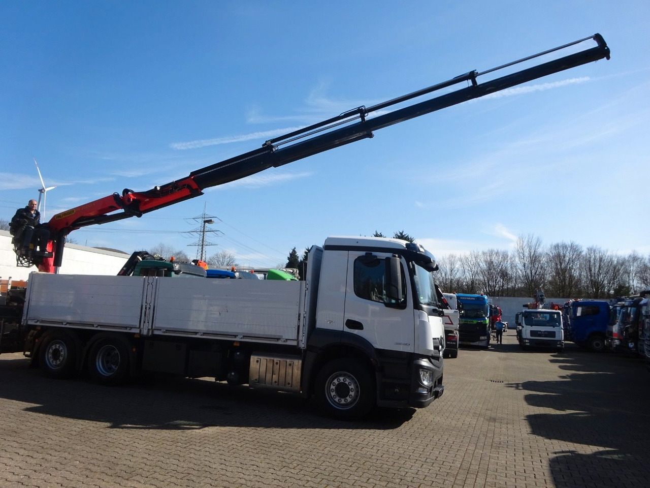 Mercedes-Benz 2540 Antos + Palfinger 20001K Hecklade-Kran - Автоманипулятор, Грузовик бортовой/ Платформа: фото 4 Mercedes-Benz 2540 Antos + Palfinger 20001K Hecklade-Kran - Автоманипулятор, Грузовик бортовой/ Платформа: фото 4