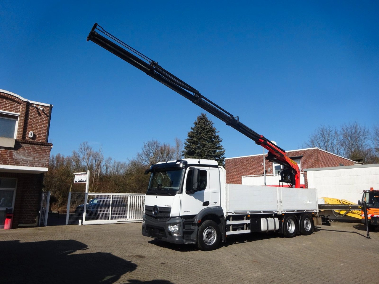 Mercedes-Benz 2540 Antos + Palfinger 20001K Hecklade-Kran - Автоманипулятор, Грузовик бортовой/ Платформа: фото 2 Mercedes-Benz 2540 Antos + Palfinger 20001K Hecklade-Kran - Автоманипулятор, Грузовик бортовой/ Платформа: фото 2