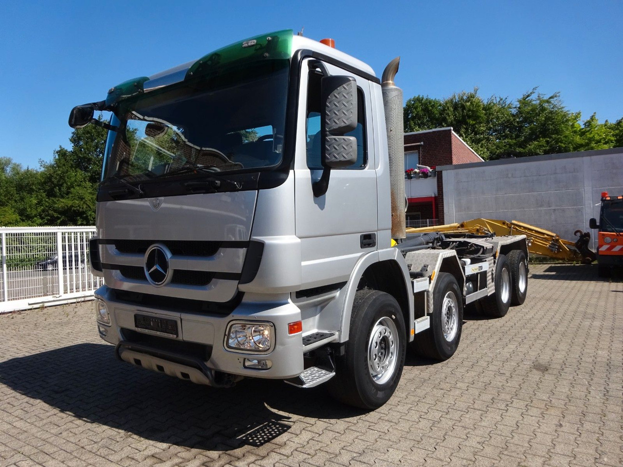 Mercedes-Benz 3244 Actros PALFINGER Abroller 8x4 - Крюковой мультилифт: фото 1 Mercedes-Benz 3244 Actros PALFINGER Abroller 8x4 - Крюковой мультилифт: фото 1