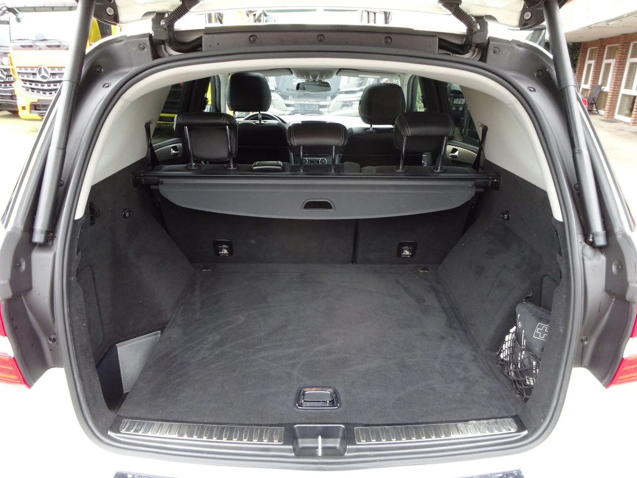 Внедорожник Mercedes-Benz ML 350 CDI BlueTec Mercedes-Benz ML 350 CDI BlueTec.  AMG Paket: фото 11
