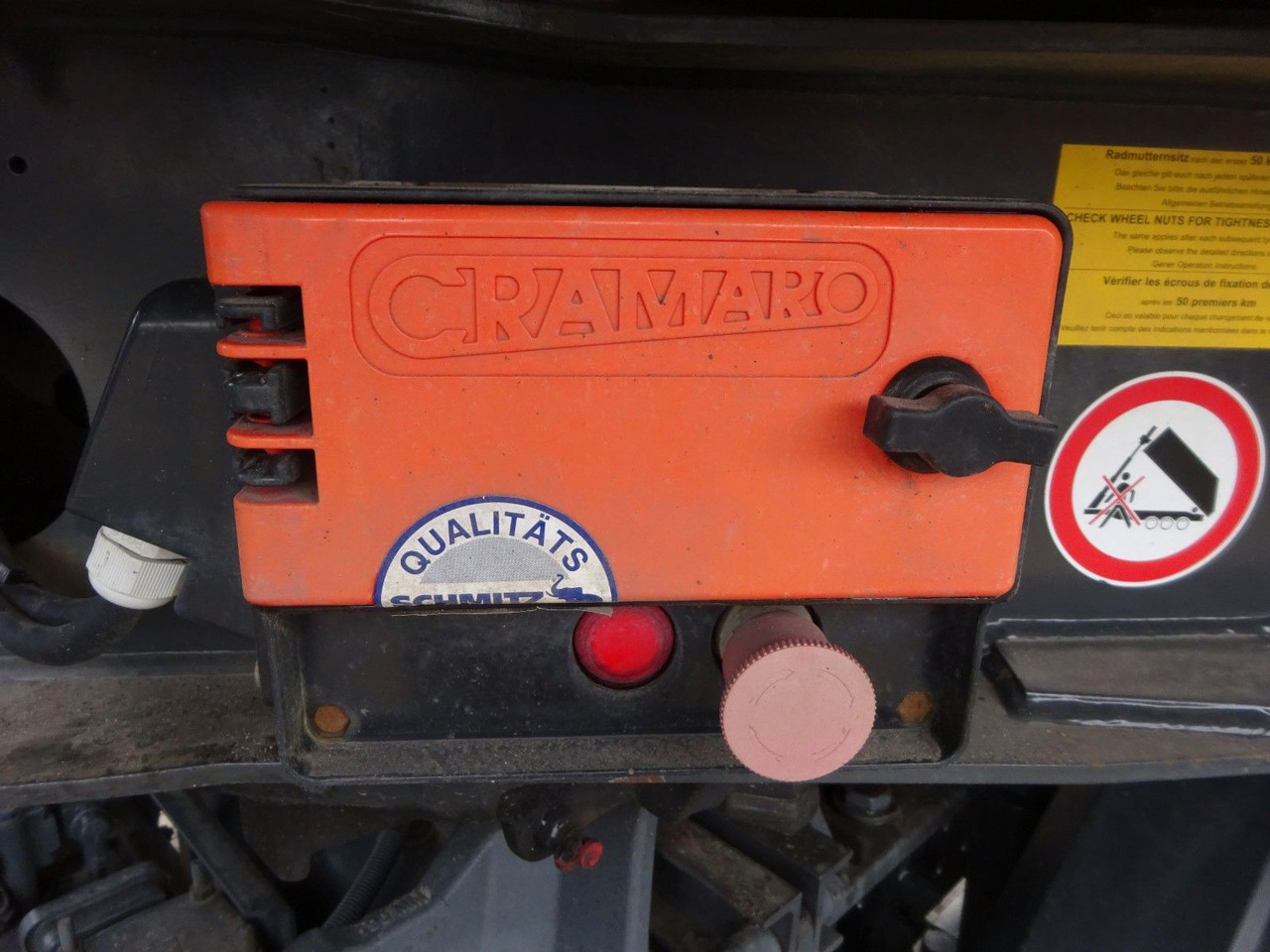 Самосвальный полуприцеп Schmitz Cargobull SGF S3 Kipp Auflieger Mulde mit 3 Achsen: фото 13 Самосвальный полуприцеп Schmitz Cargobull SGF S3 Kipp Auflieger Mulde mit 3 Achsen: фото 13