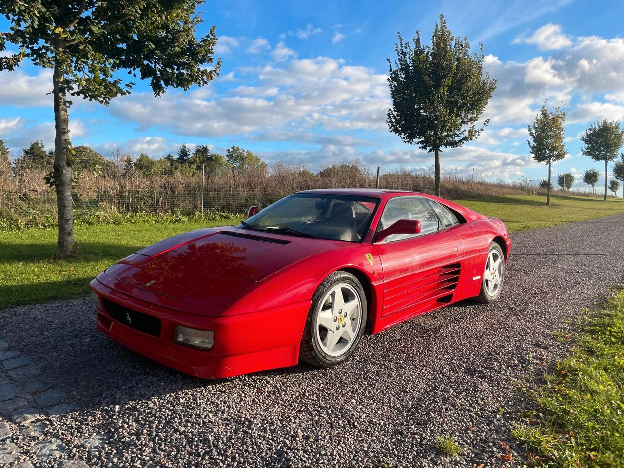 Ferrari 348 TB - Купе: фото 1 Ferrari 348 TB - Купе: фото 1