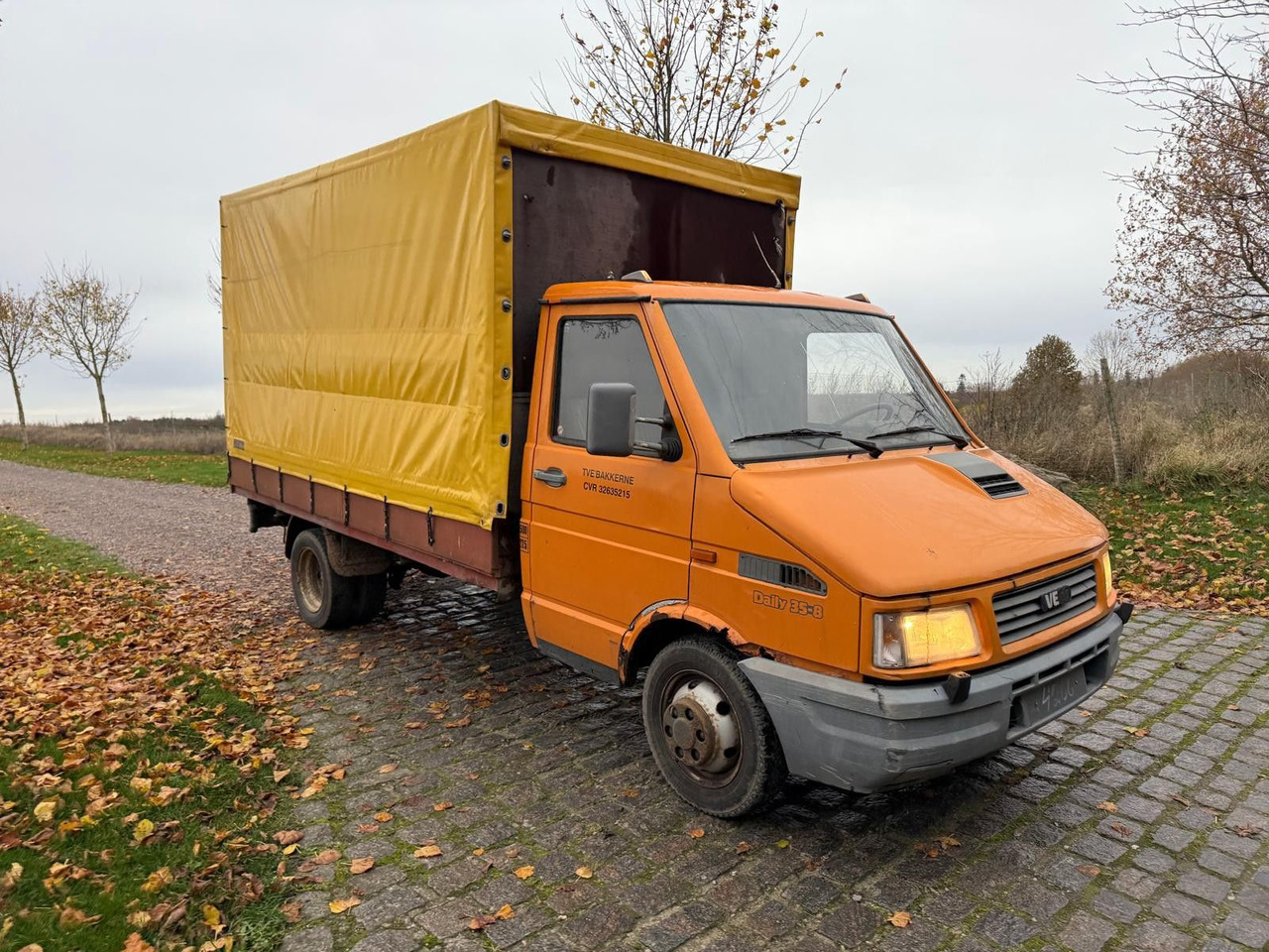 Iveco 35-8 pritche +plane *nur 1 990 € - Тентованный фургон: фото 2 Iveco 35-8 pritche +plane *nur 1 990 € - Тентованный фургон: фото 2