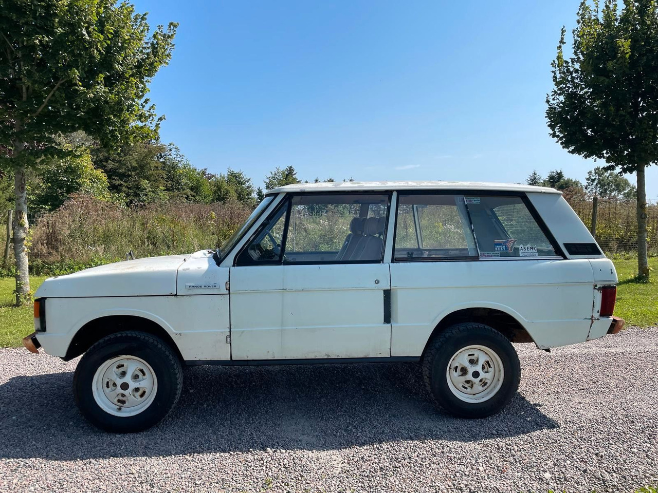 Land Rover Range Rover Classic Suffix A - Внедорожник: фото 2 Land Rover Range Rover Classic Suffix A - Внедорожник: фото 2