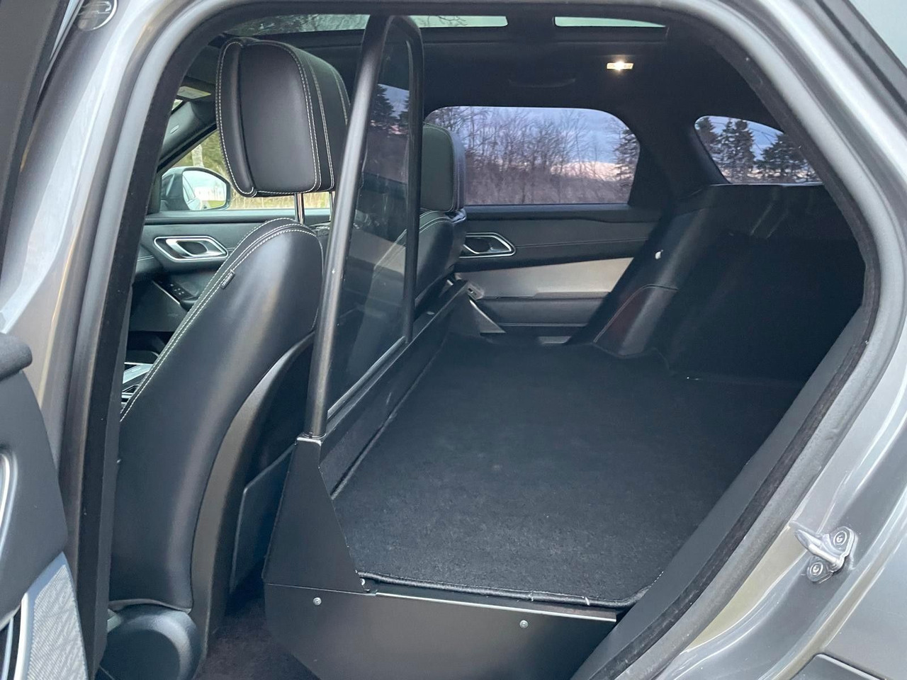 Внедорожник Land Rover Range Rover Velar R-Dynamic 3.0D 4WD Land Rover Range Rover Velar R-Dynamic 3.0D 4WD *RESERVED: фото 25