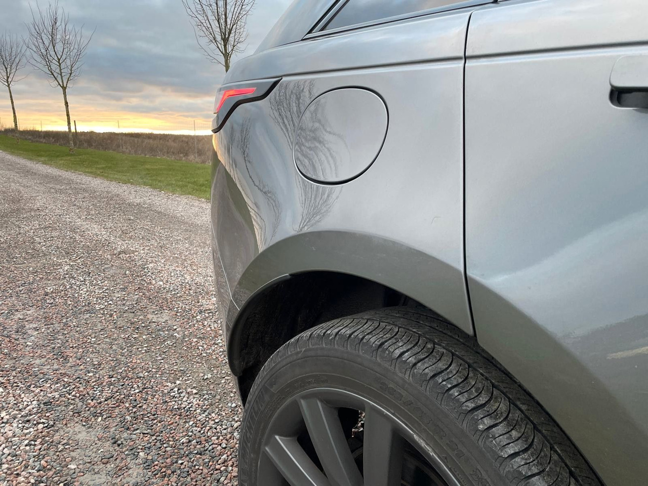 Внедорожник Land Rover Range Rover Velar R-Dynamic 3.0D 4WD Land Rover Range Rover Velar R-Dynamic 3.0D 4WD *RESERVED: фото 9