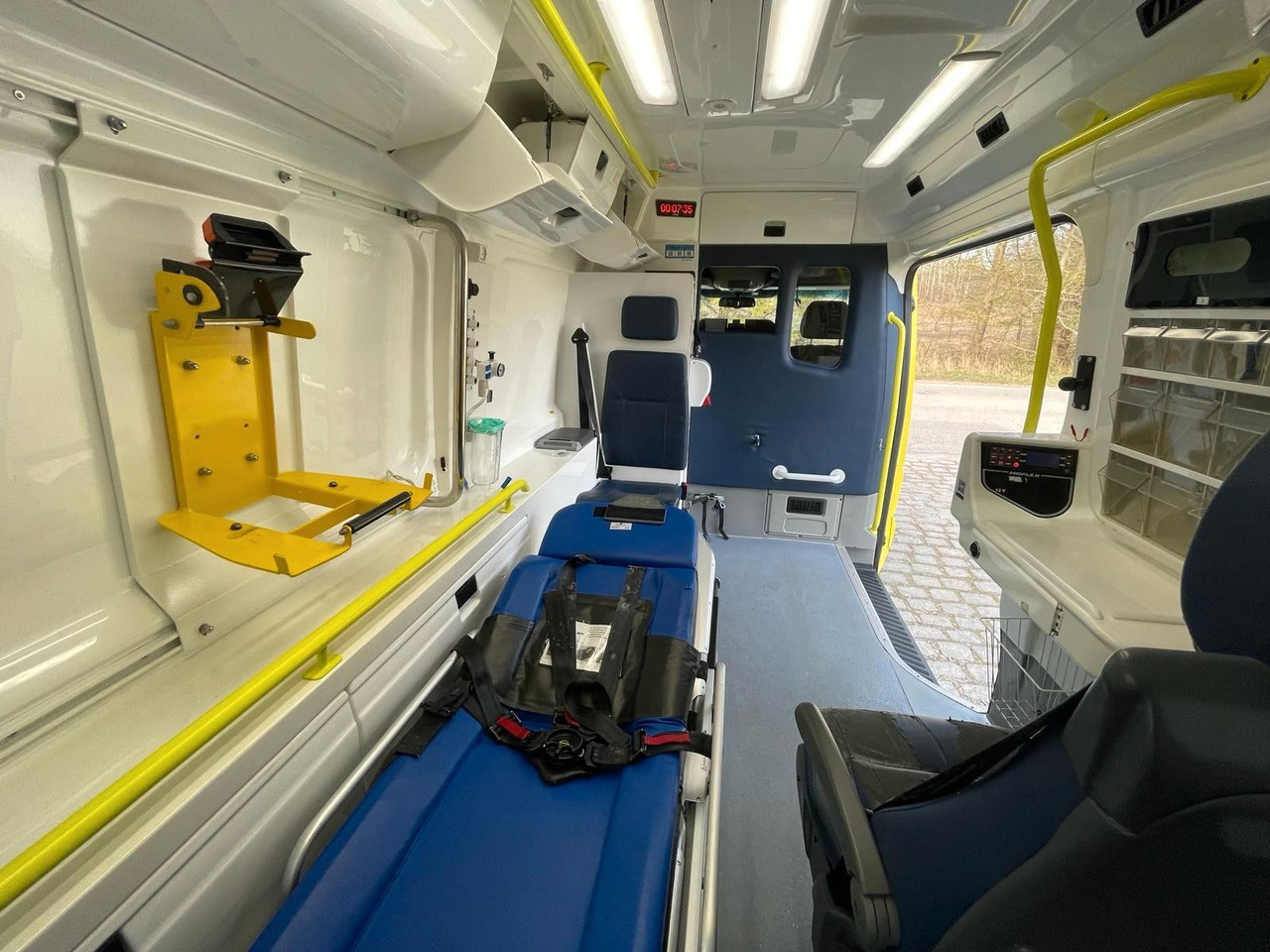 Машина скорой помощи Mercedes-Benz Sprinter 316CDI Aut  AMBULANCE: фото 20