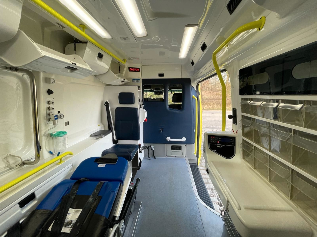 Машина скорой помощи Mercedes-Benz Sprinter 316CDI Aut  AMBULANCE: фото 21