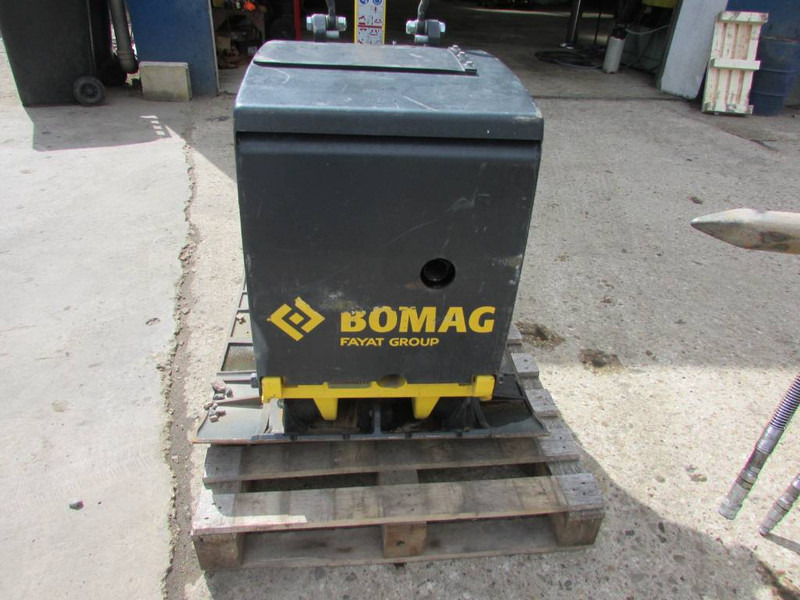 Bomag BPR 50/55 D Rüttelplatte 6.500 EUR - Виброплита: фото 4 Bomag BPR 50/55 D Rüttelplatte 6.500 EUR - Виброплита: фото 4